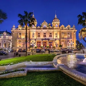 Monaco, Luxe, à 250m Casino 2*, Beausoleil Francia